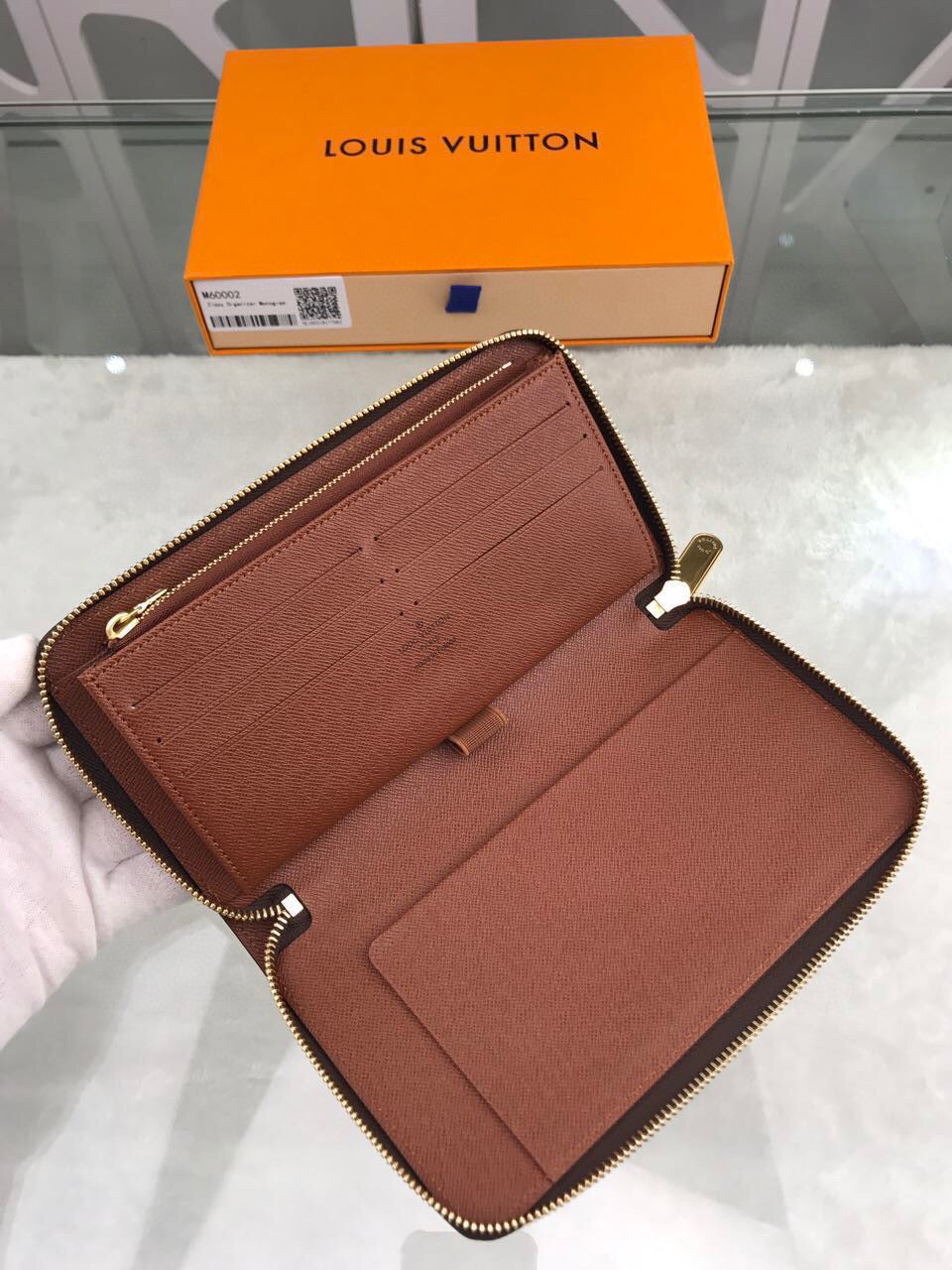 Louis Vuitton Zippy Vertical Wallet 20cm – product image 7