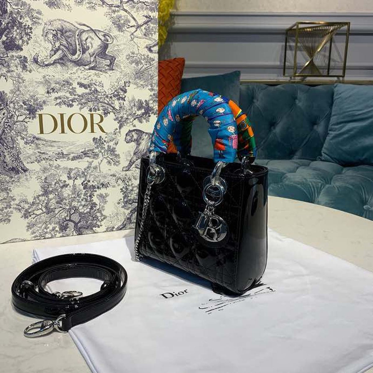 Christian Dior Mini Lady Dior Bag 18cm with Chain Silver Hardware Patent Leather Spring/Summer Collection, Black – product…