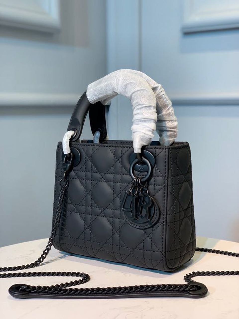 Christian Dior Mini Lady Dior Bag 18cm with Chain Matte Hardware Lambskin Leather Spring/Summer Collection, Black – product…