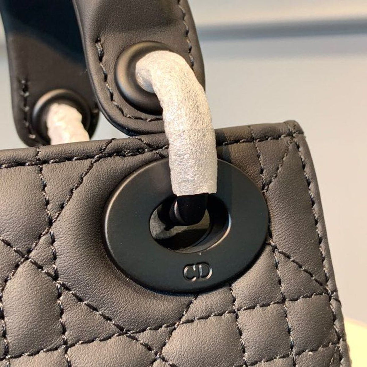 Christian Dior Mini Lady Dior Bag 18cm with Chain Matte Hardware Lambskin Leather Spring/Summer Collection, Black – product…