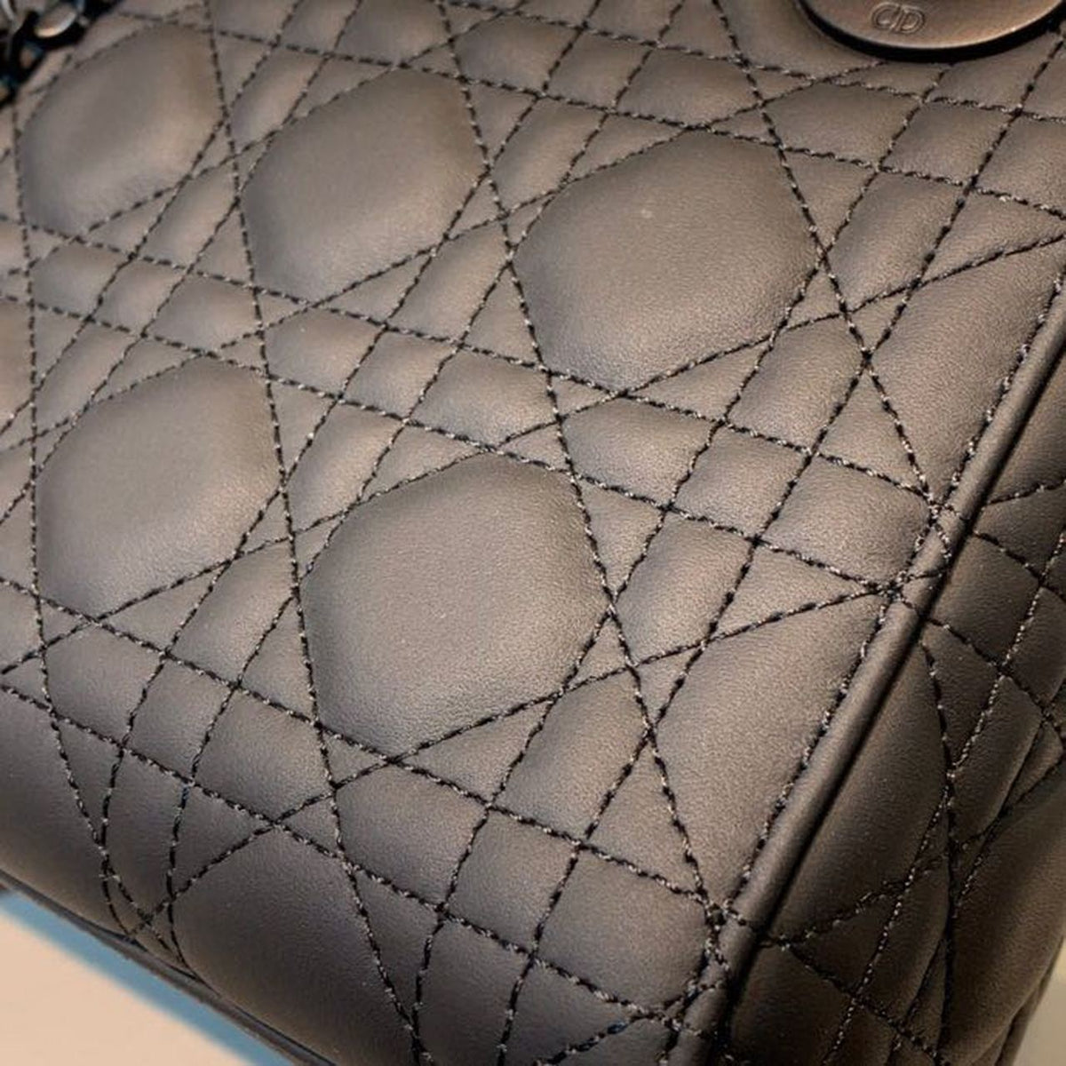 Christian Dior Mini Lady Dior Bag 18cm with Chain Matte Hardware Lambskin Leather Spring/Summer Collection, Black – product…