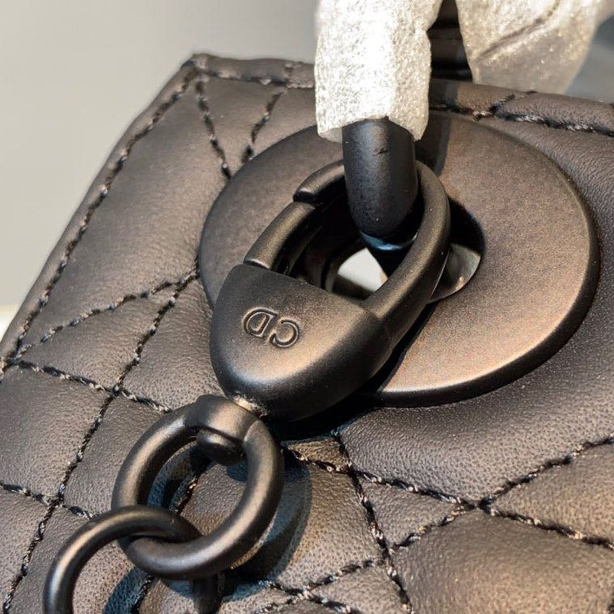 Christian Dior Mini Lady Dior Bag 18cm with Chain Matte Hardware Lambskin Leather Spring/Summer Collection, Black – product…