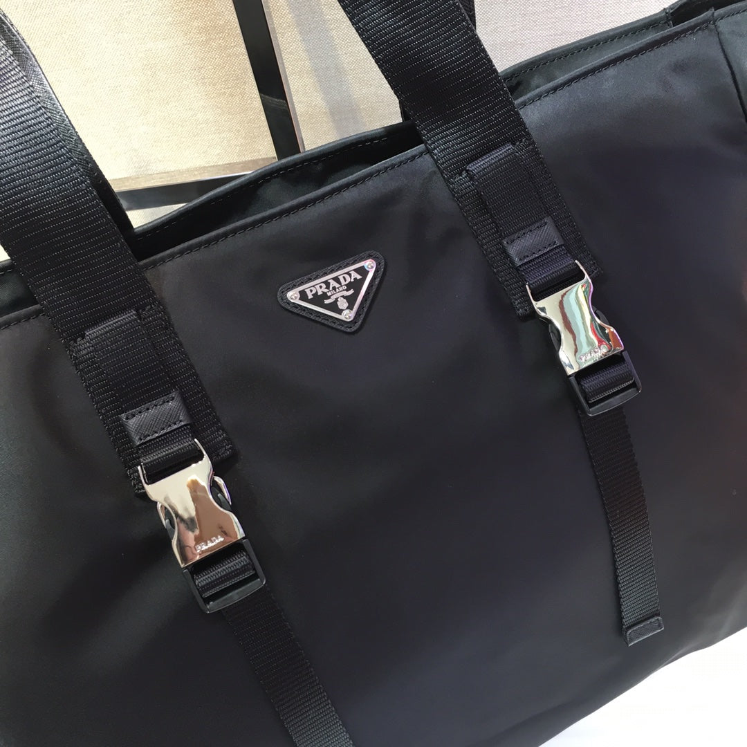 Shopping Bag 40 in Black Nylon Fabric