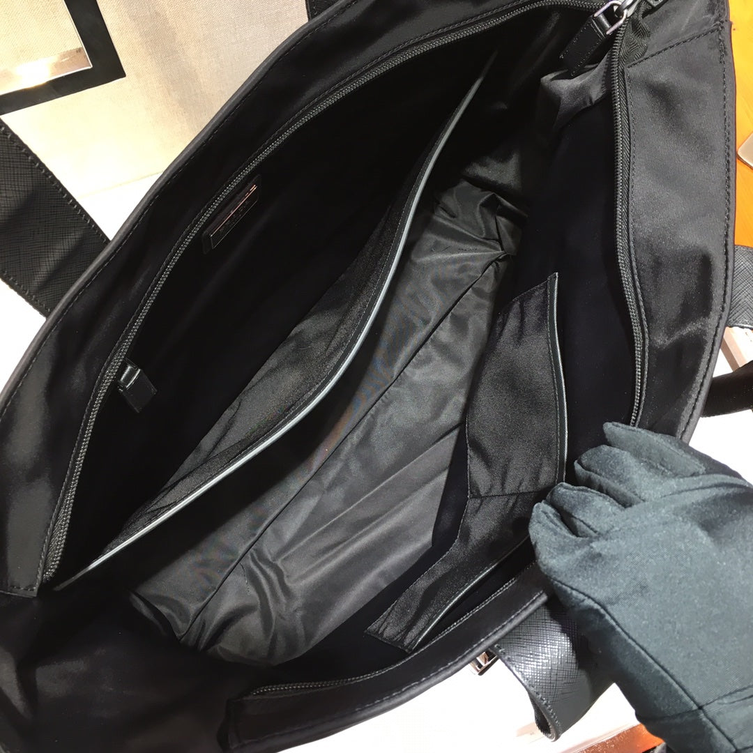 Shopping Bag 40 in Black Nylon Fabric