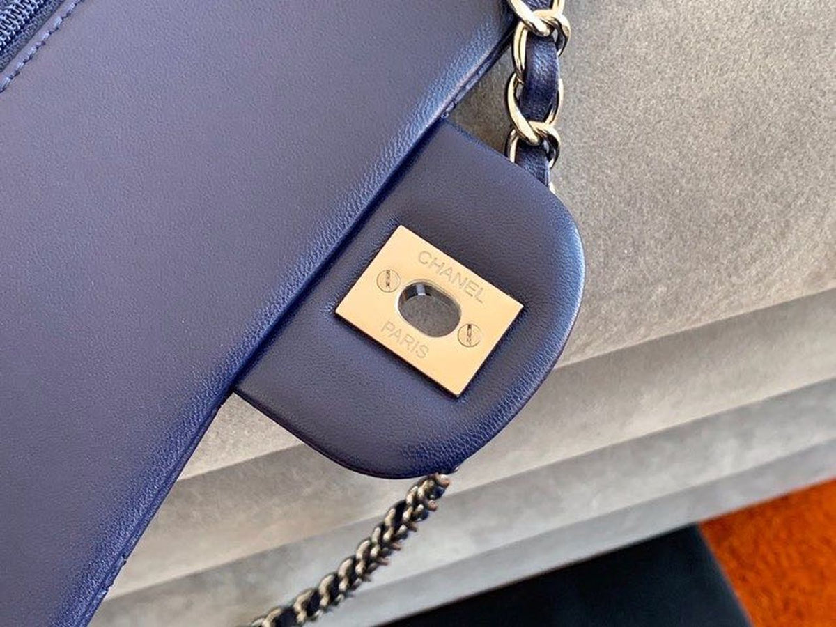 Chanel Classic Flap Bag Silver Hardware Lambskin Leather Spring/Summer Collection Navy Blue – product image 10