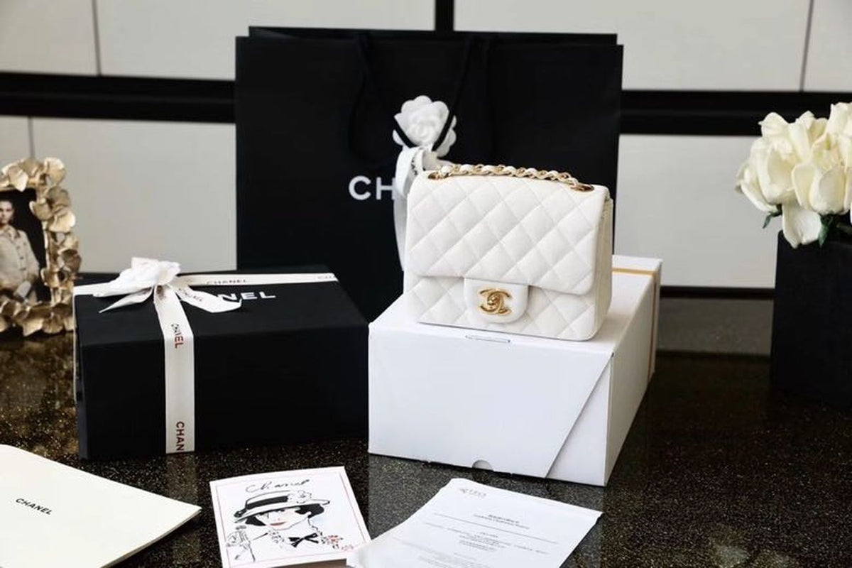 Chanel Classic Mini Flap Bag 17cm Gold Hardware Caviar Leather Spring/Summer Collection White – product image 5