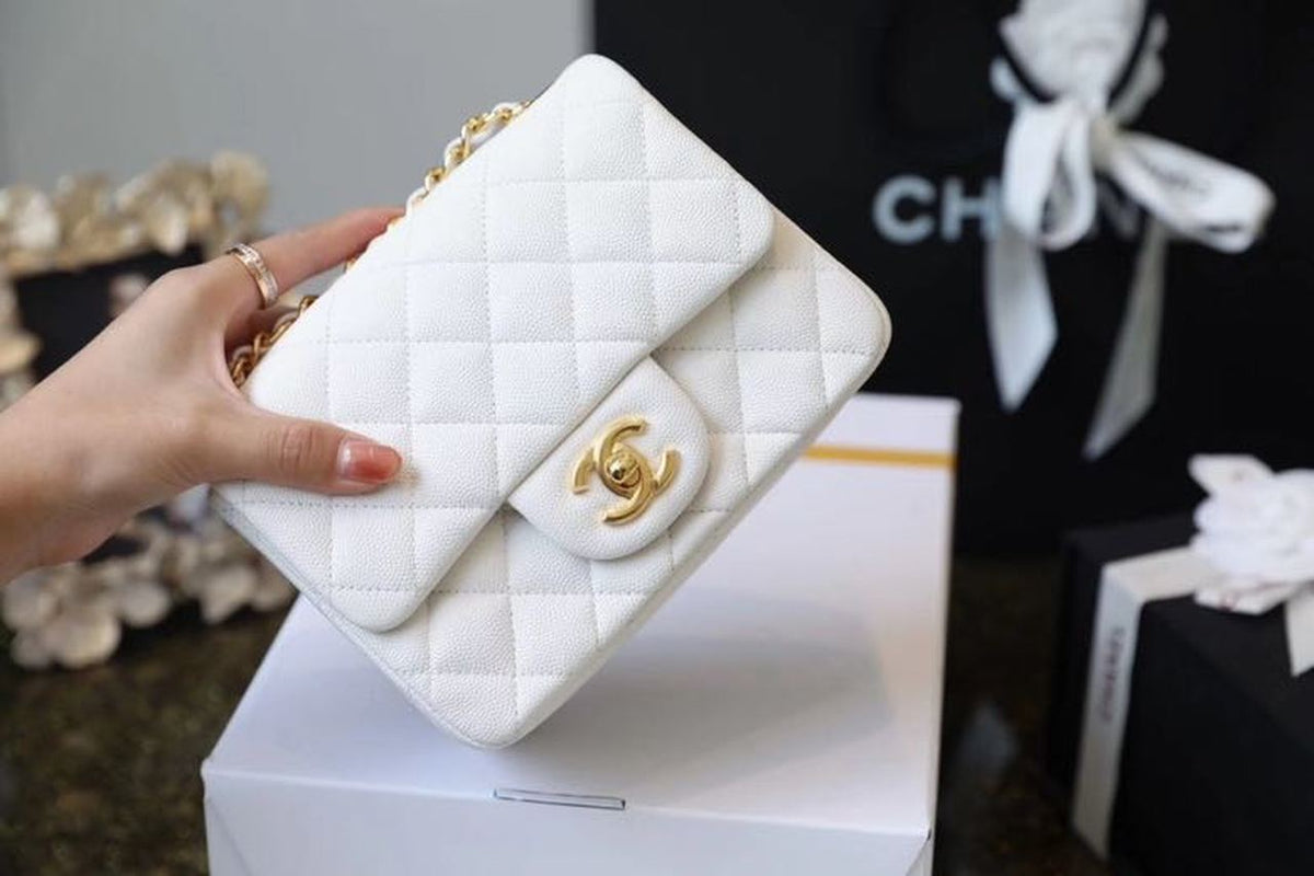 Chanel Classic Mini Flap Bag 17cm Gold Hardware Caviar Leather Spring/Summer Collection White – product image 4