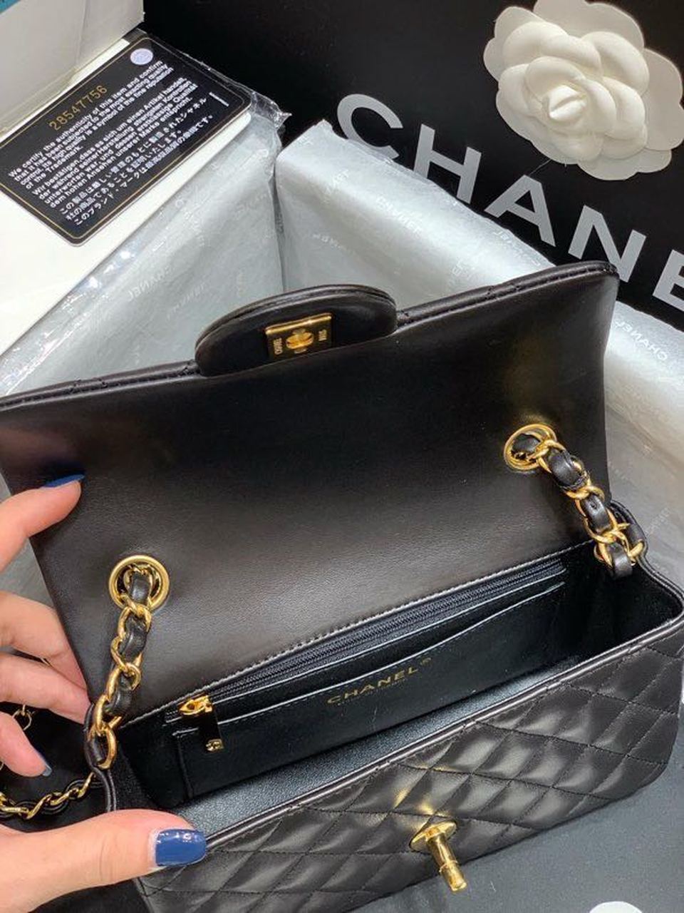 Chanel Classic Flap Bag 20cm Gold Hardware Lambskin Leather Spring/Summer Collection Black – product image 5