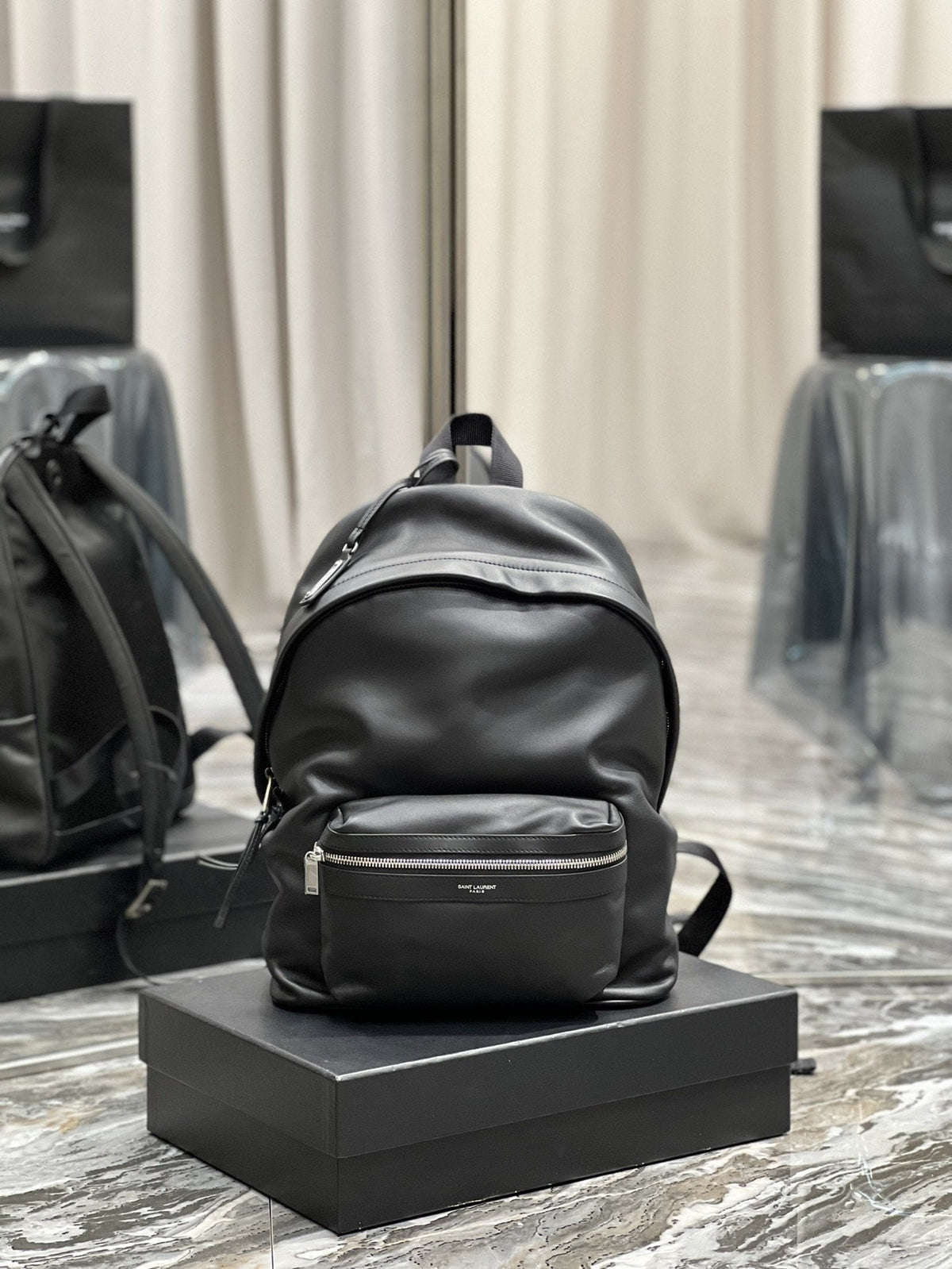Saint Laurent City Backpack In Unisex 35cm Black – product image 1