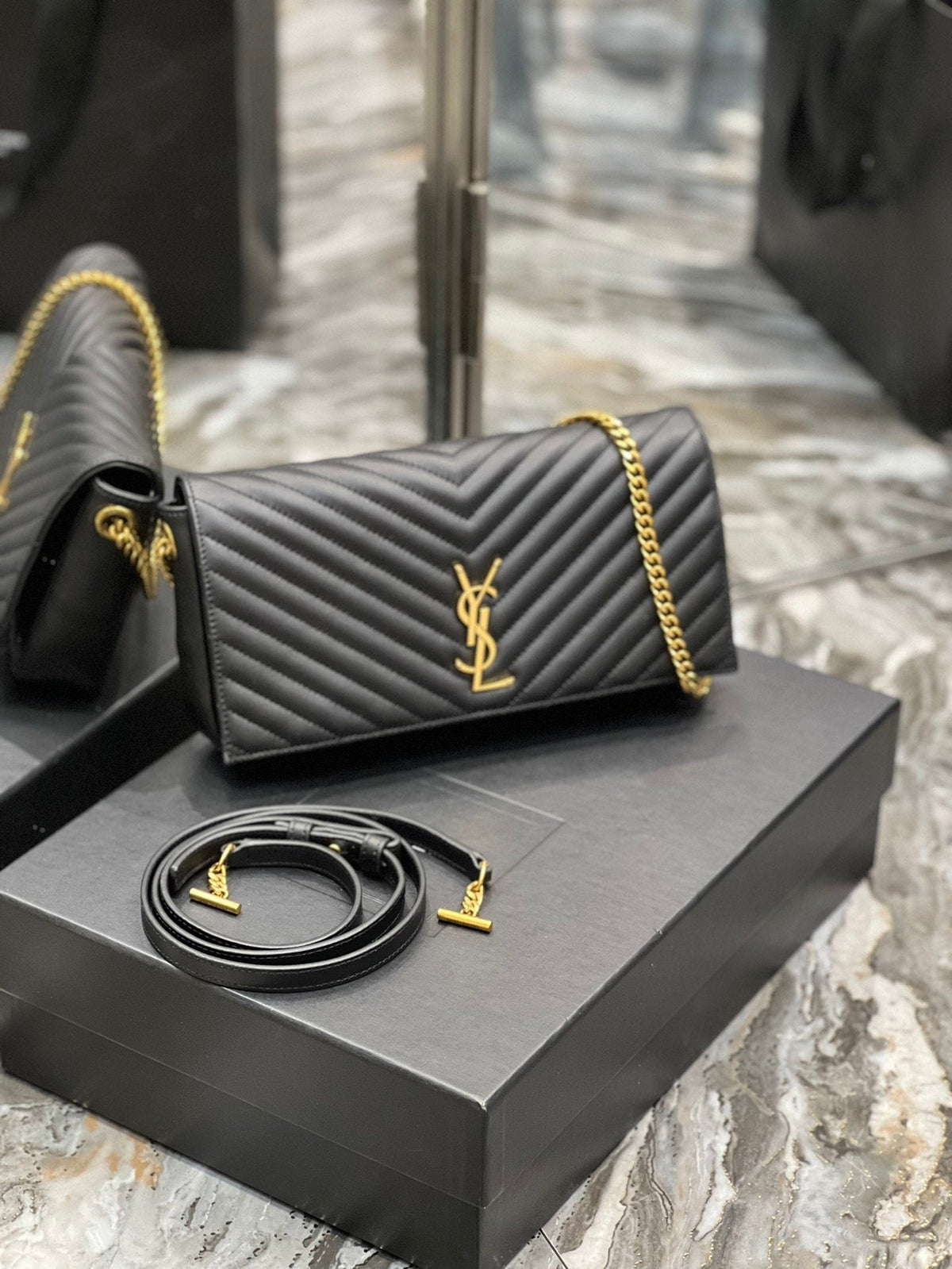Saint Laurent Kata 99 Chain Bag With Gold Hardware 26cm – product image 2