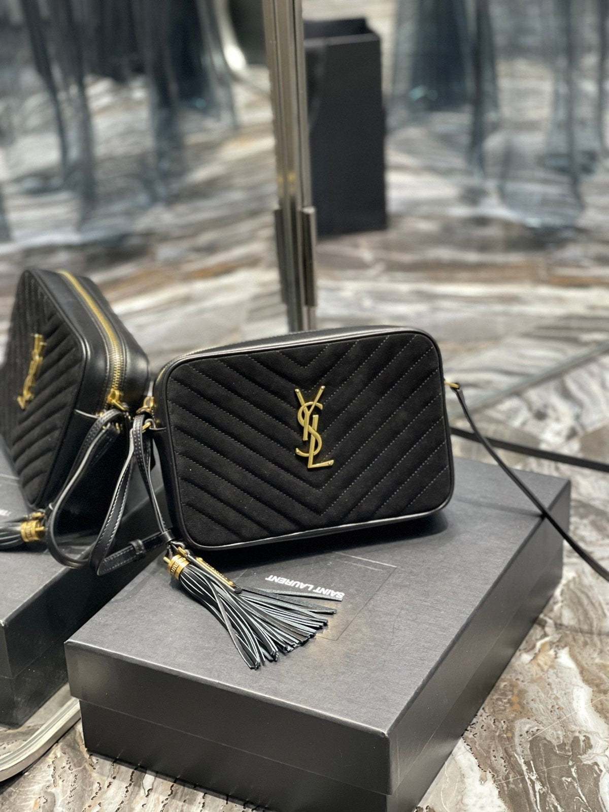 Saint Laurent Lou Camera Bag With Gold Hardware 23cm – product image 2