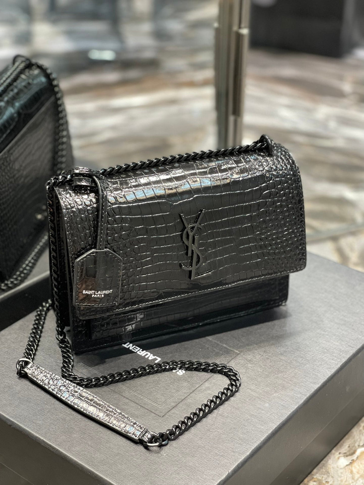 Saint Laurent Sunset Medium Chain Bag 22cm – product image 2