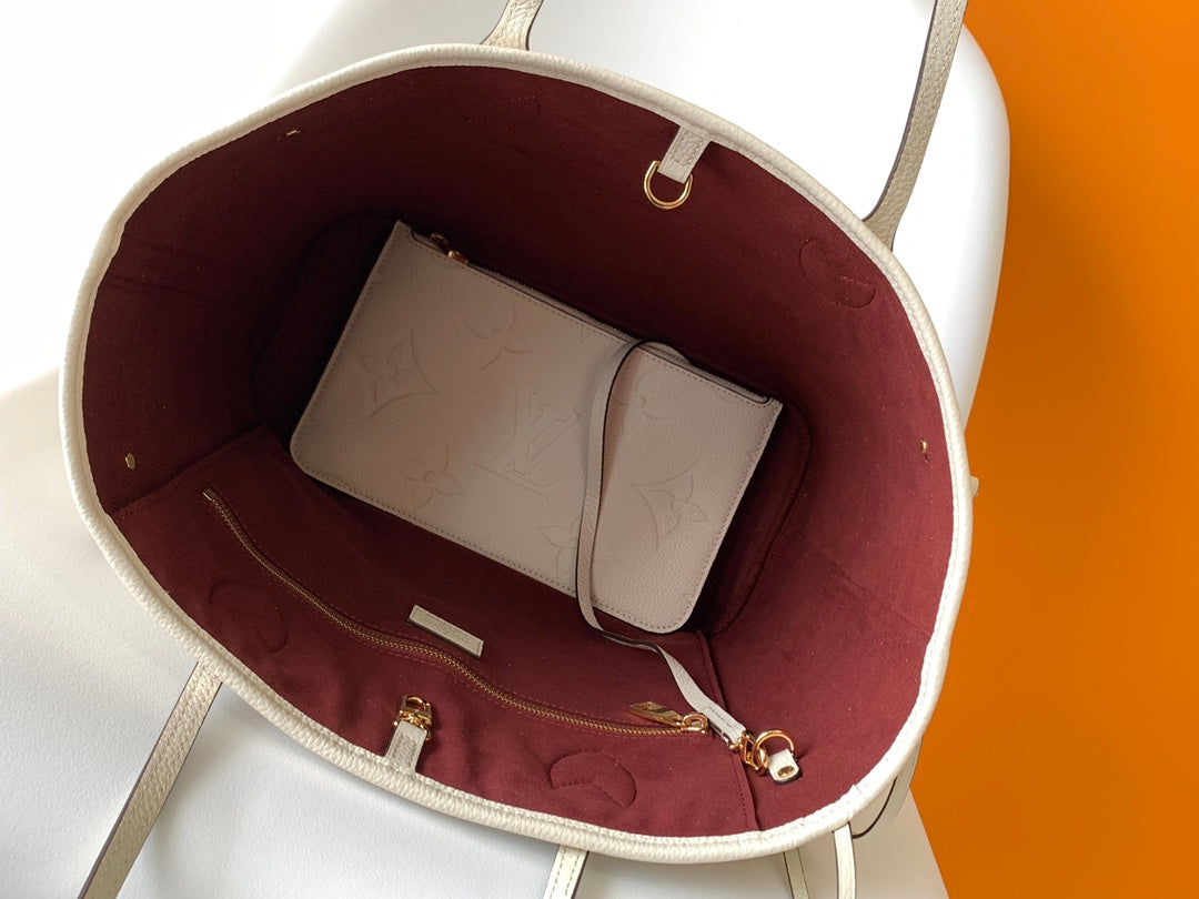 Neverfull MM 32 White Monogram Empreinte Leather