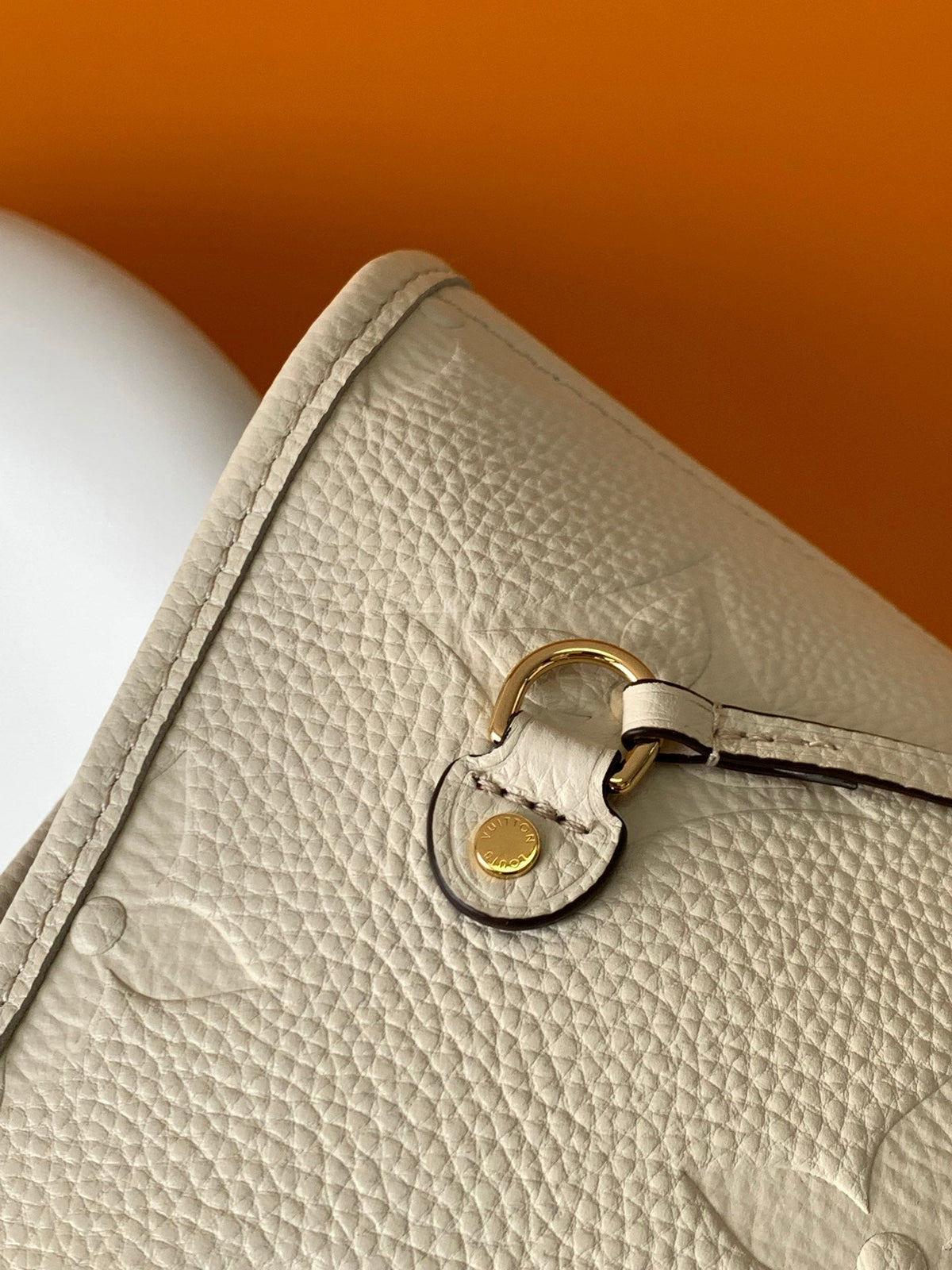 Neverfull MM 32 White Monogram Empreinte Leather