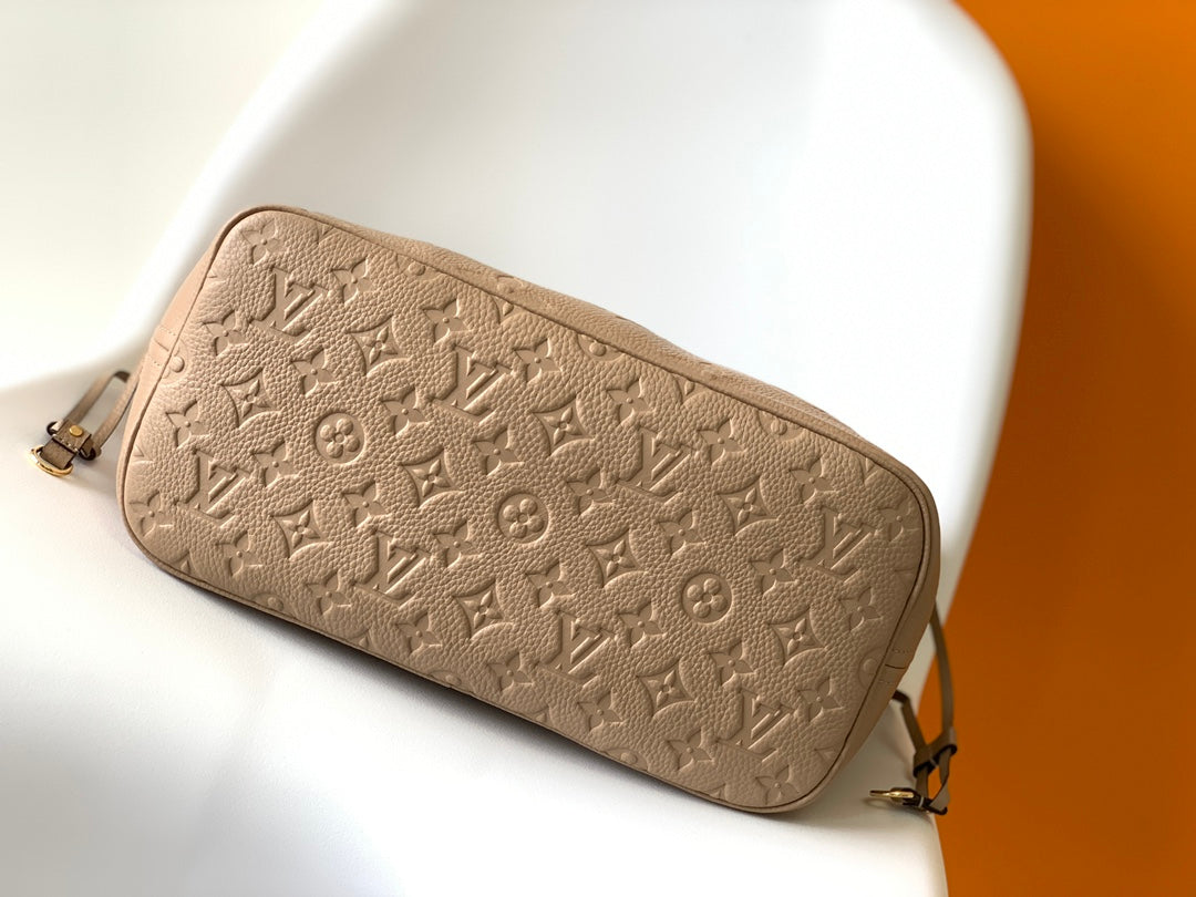Neverfull MM 32 Beige Monogram Empreinte Leather