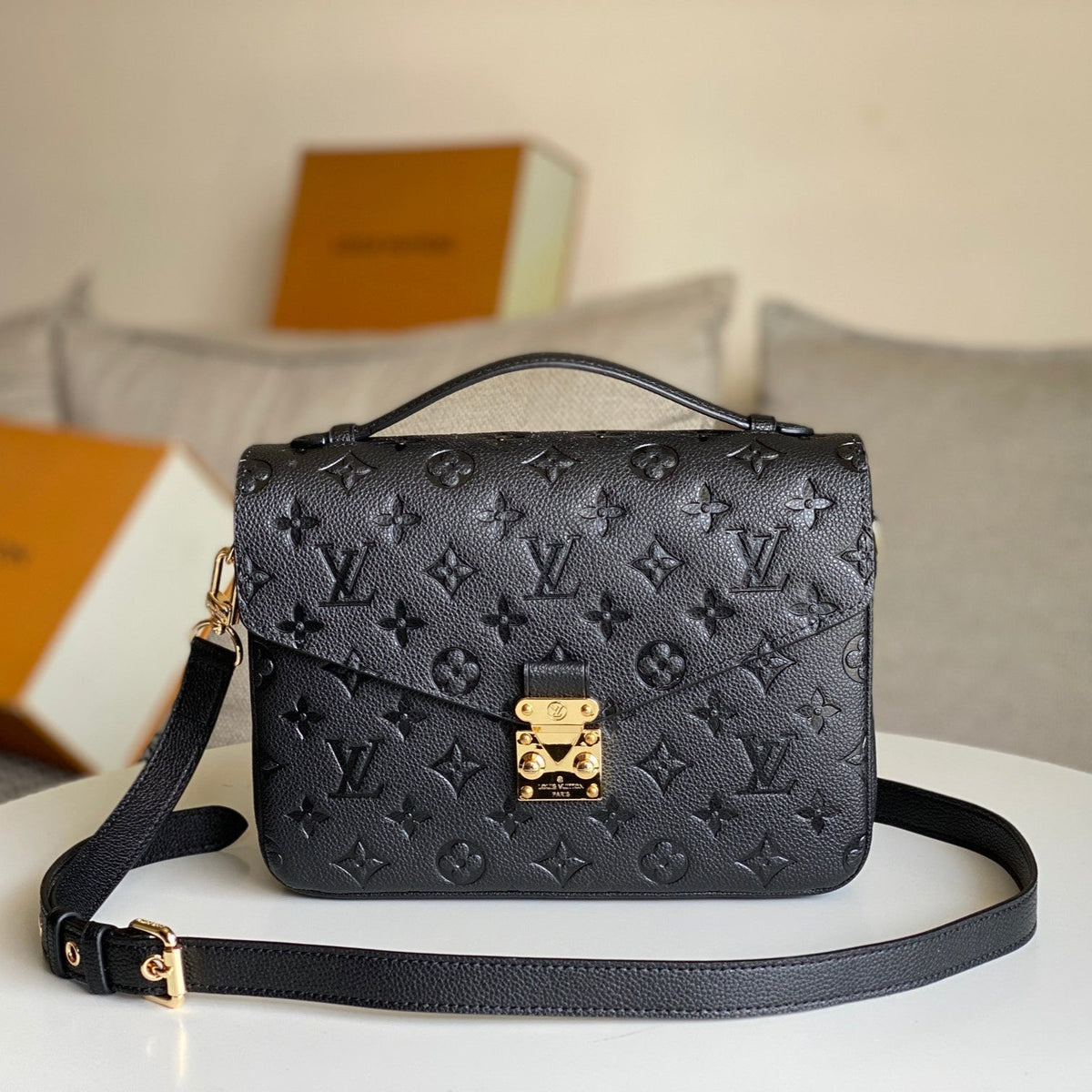 25S Pochette Metis 25 in Black Monogram Coated Canvas Gold Hardware