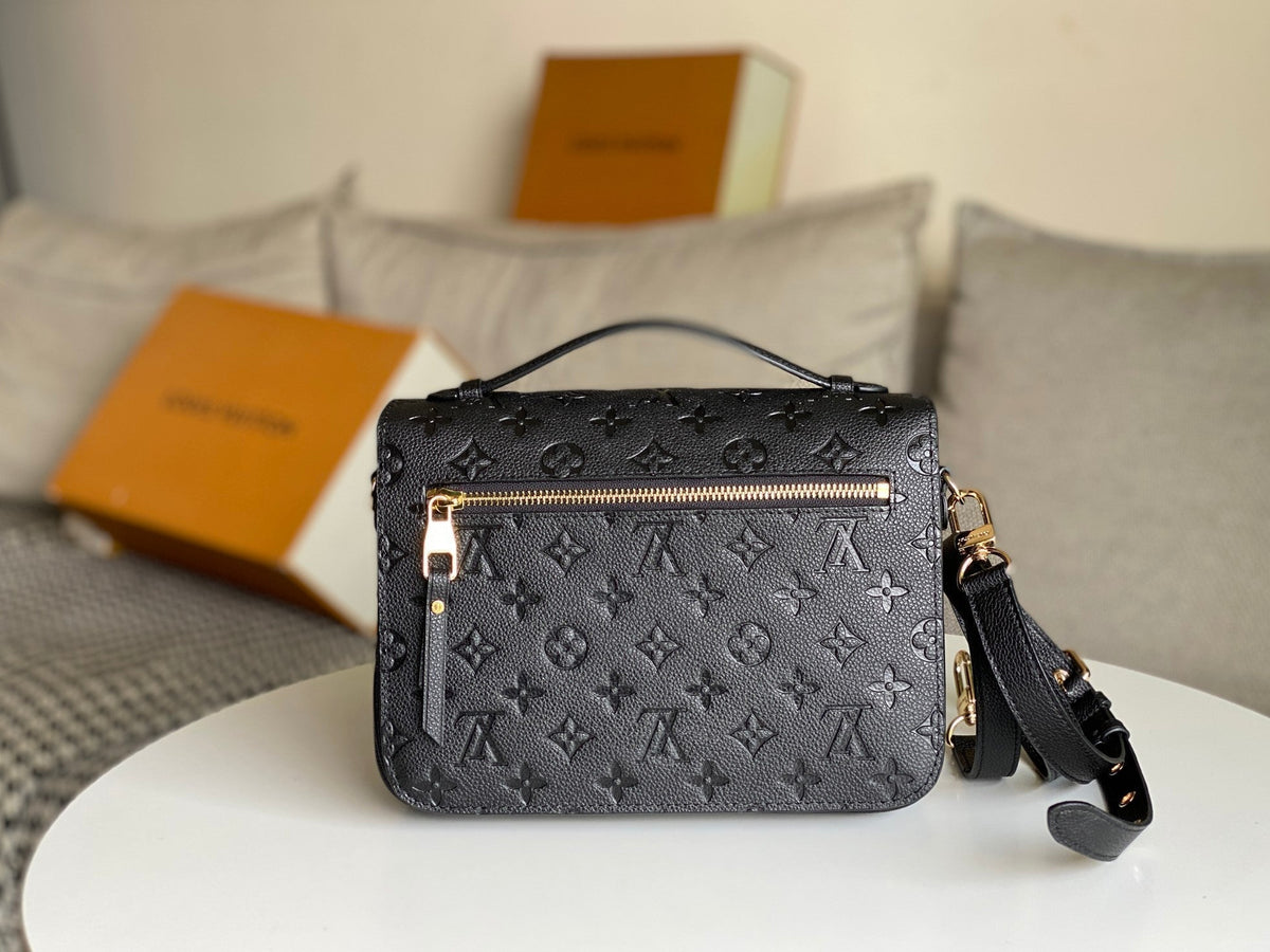 25S Pochette Metis 25 in Black Monogram Coated Canvas Gold Hardware