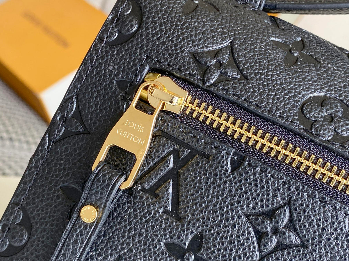 25S Pochette Metis 25 in Black Monogram Coated Canvas Gold Hardware