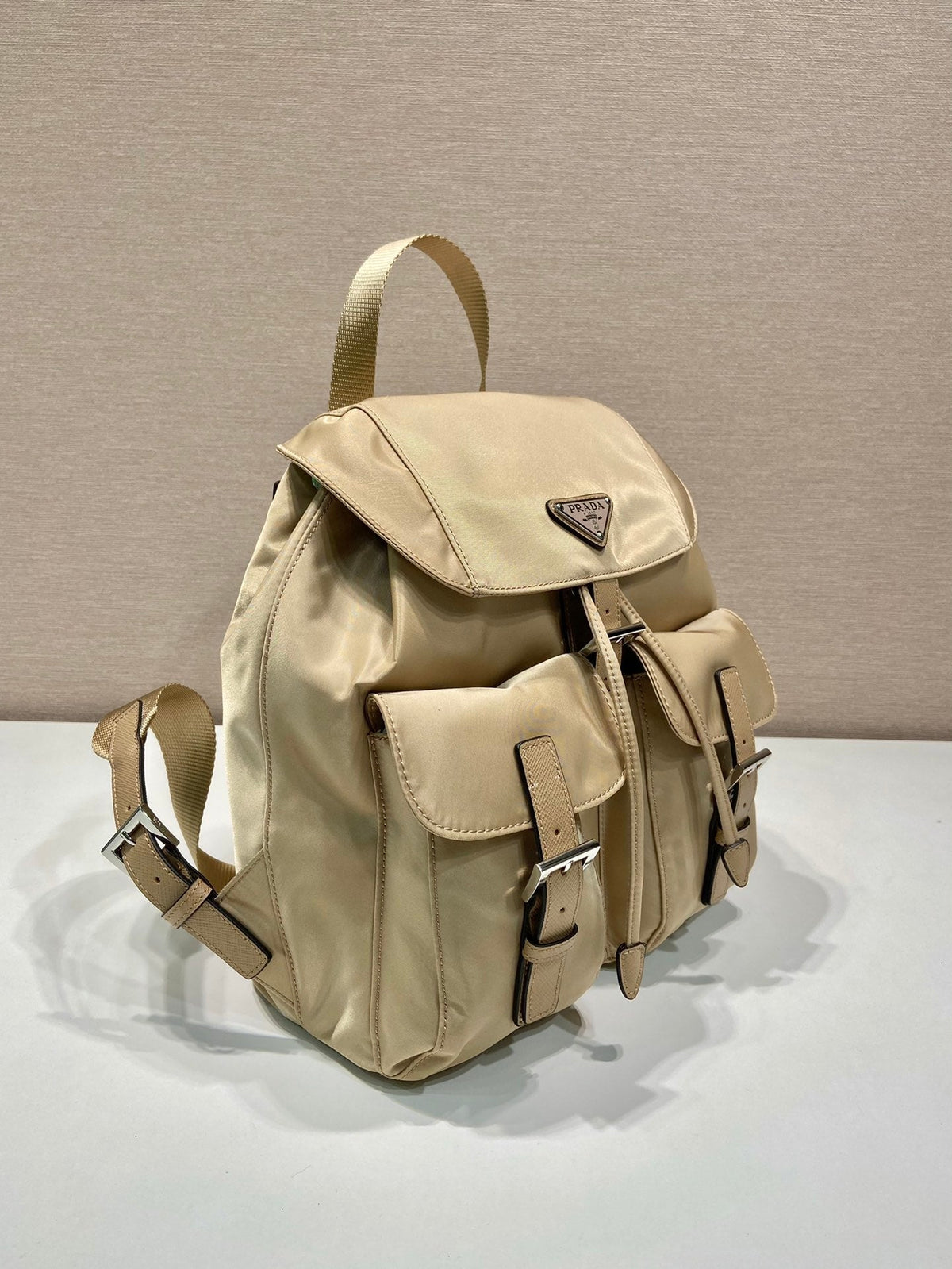 Small Backpack 28 in Shoelace Beige Parachute Fabric