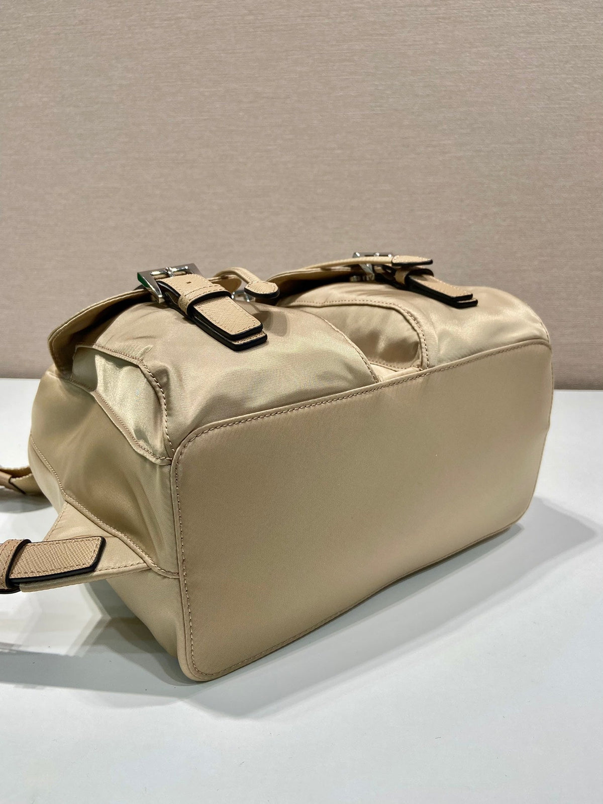 Small Backpack 28 in Shoelace Beige Parachute Fabric