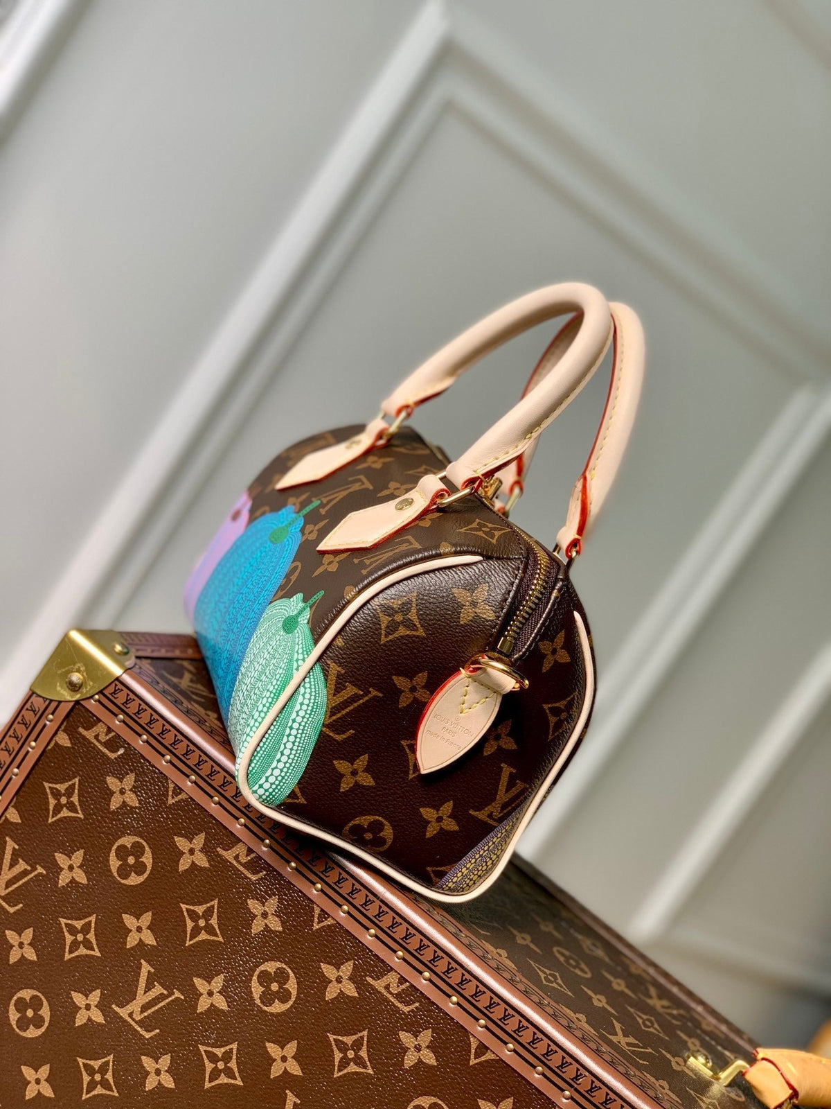 X Yk Speedy Bandoulière 20 in Brown Monogram Coated Canvas and Calfskin