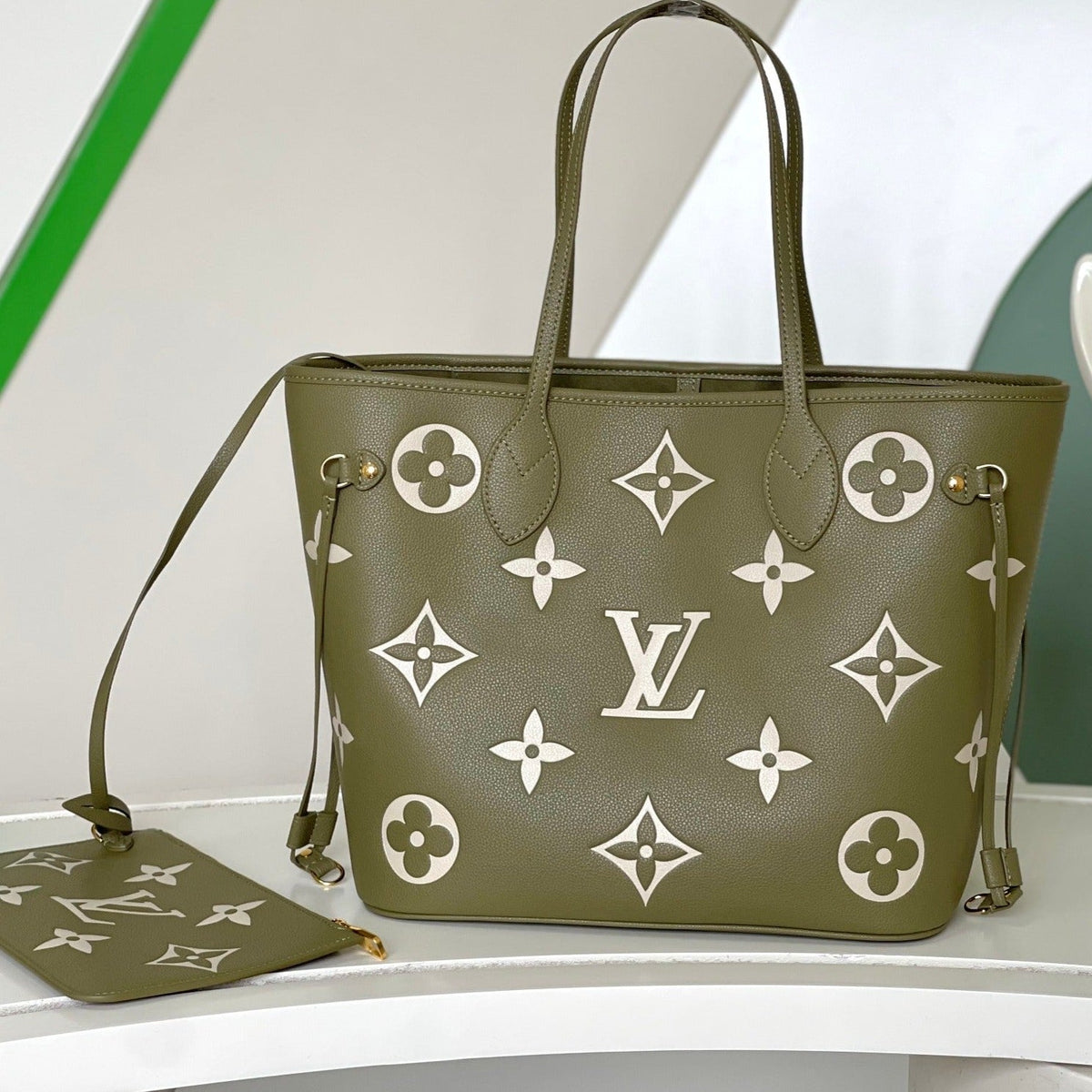 Neverfull MM 32 Khaki Cream Monogram Empreinte Leather