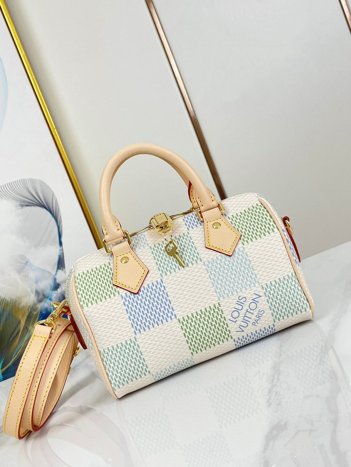 Speedy Bandoulière 20 in Pistachio Damier Giant Canvas Gold Hardware