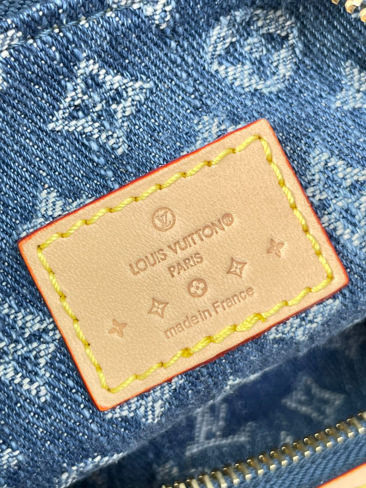Hills Pochette 18 in Blue Monogram Denim
