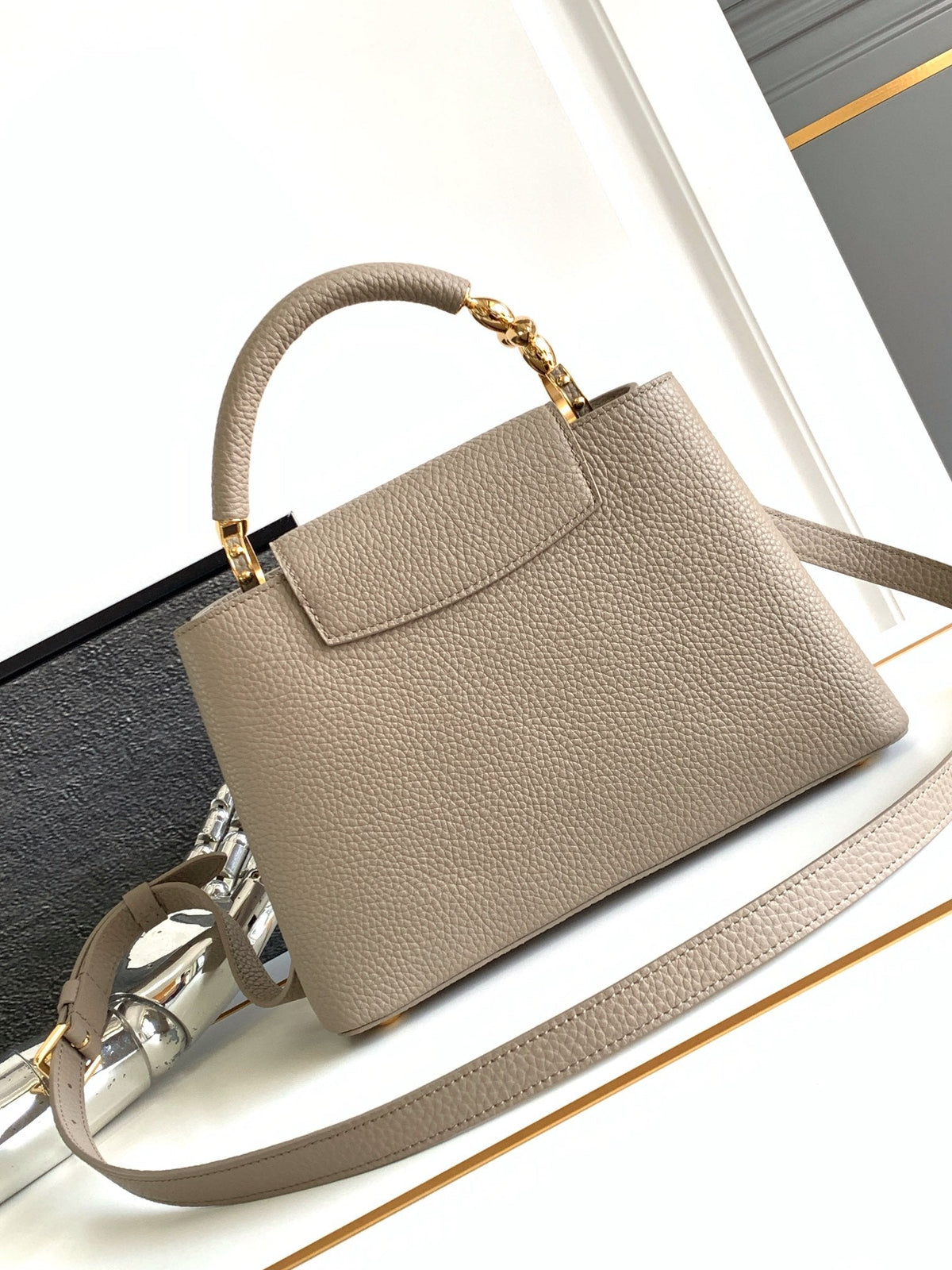 Capucines BB 27 in Khaki Brown Taurillon Gold Hardware