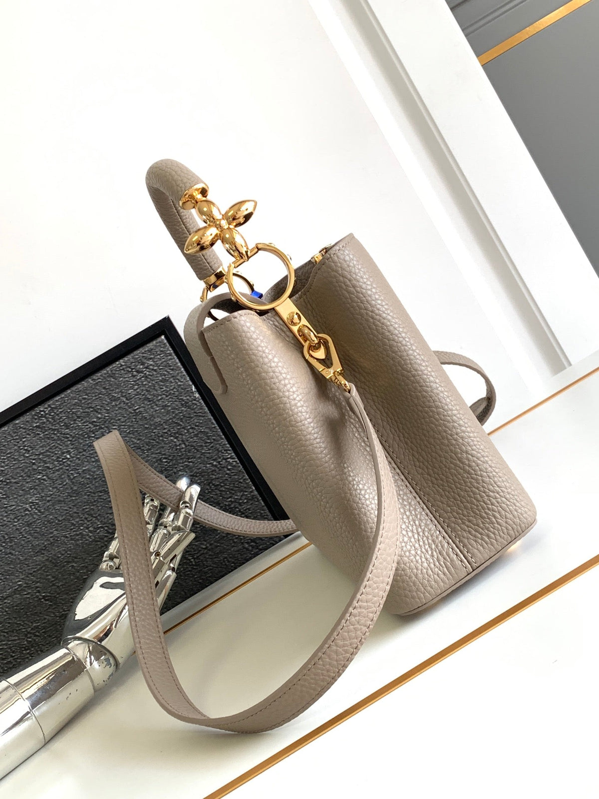 Capucines BB 27 in Khaki Brown Taurillon Gold Hardware