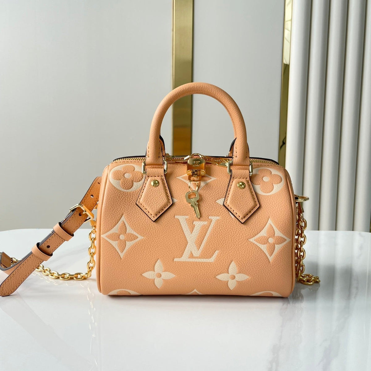 Speedy Bandoulière 20 in Arizona Cream Monogram Empreinte Leather