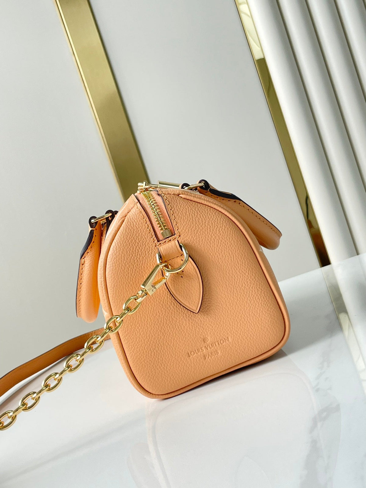 Speedy Bandoulière 20 in Arizona Cream Monogram Empreinte Leather