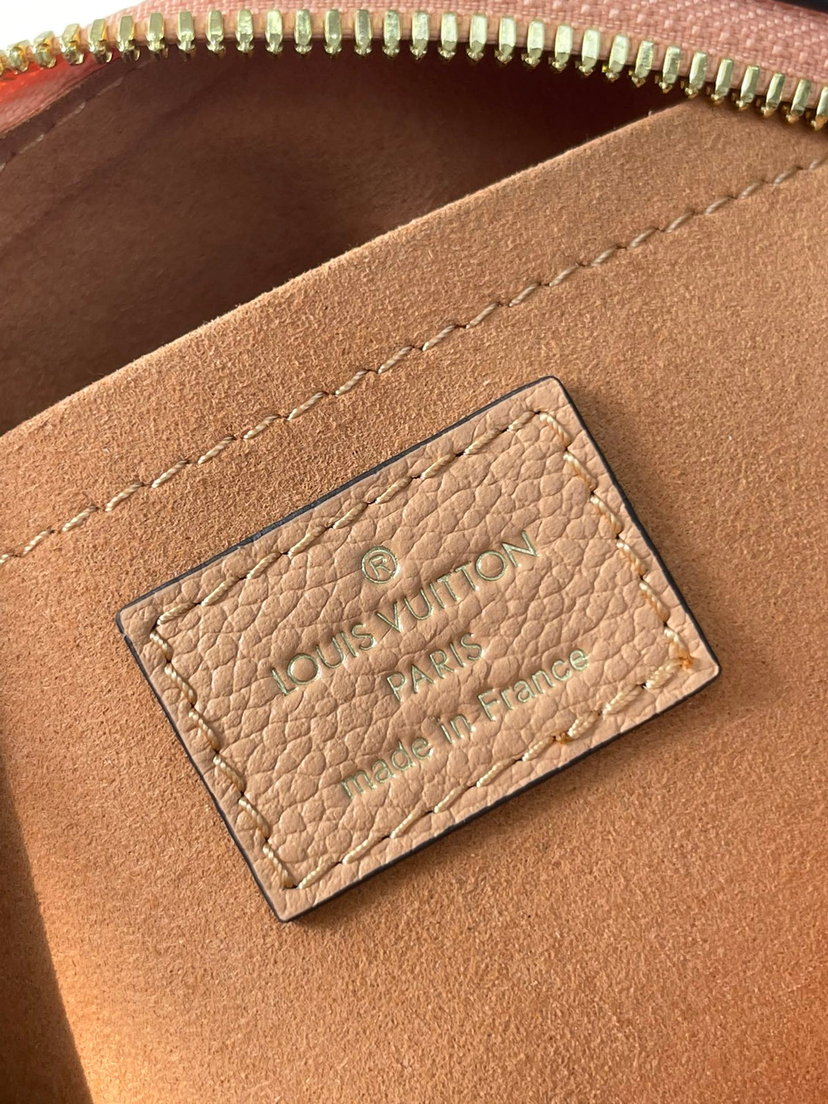 Speedy Bandoulière 20 in Arizona Cream Monogram Empreinte Leather