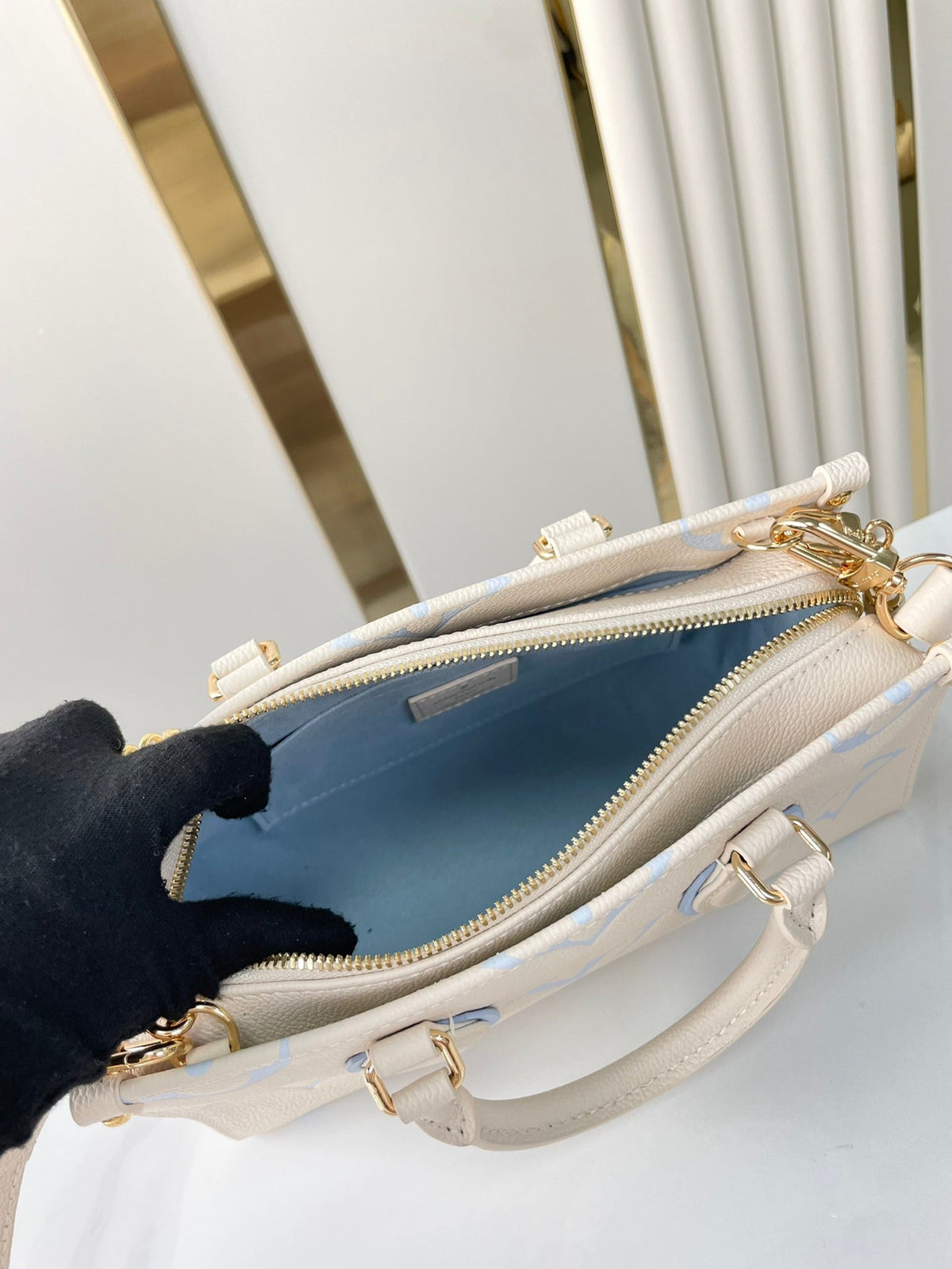 Onthego 25 in Cream Blue Calfskin Gold Hardware