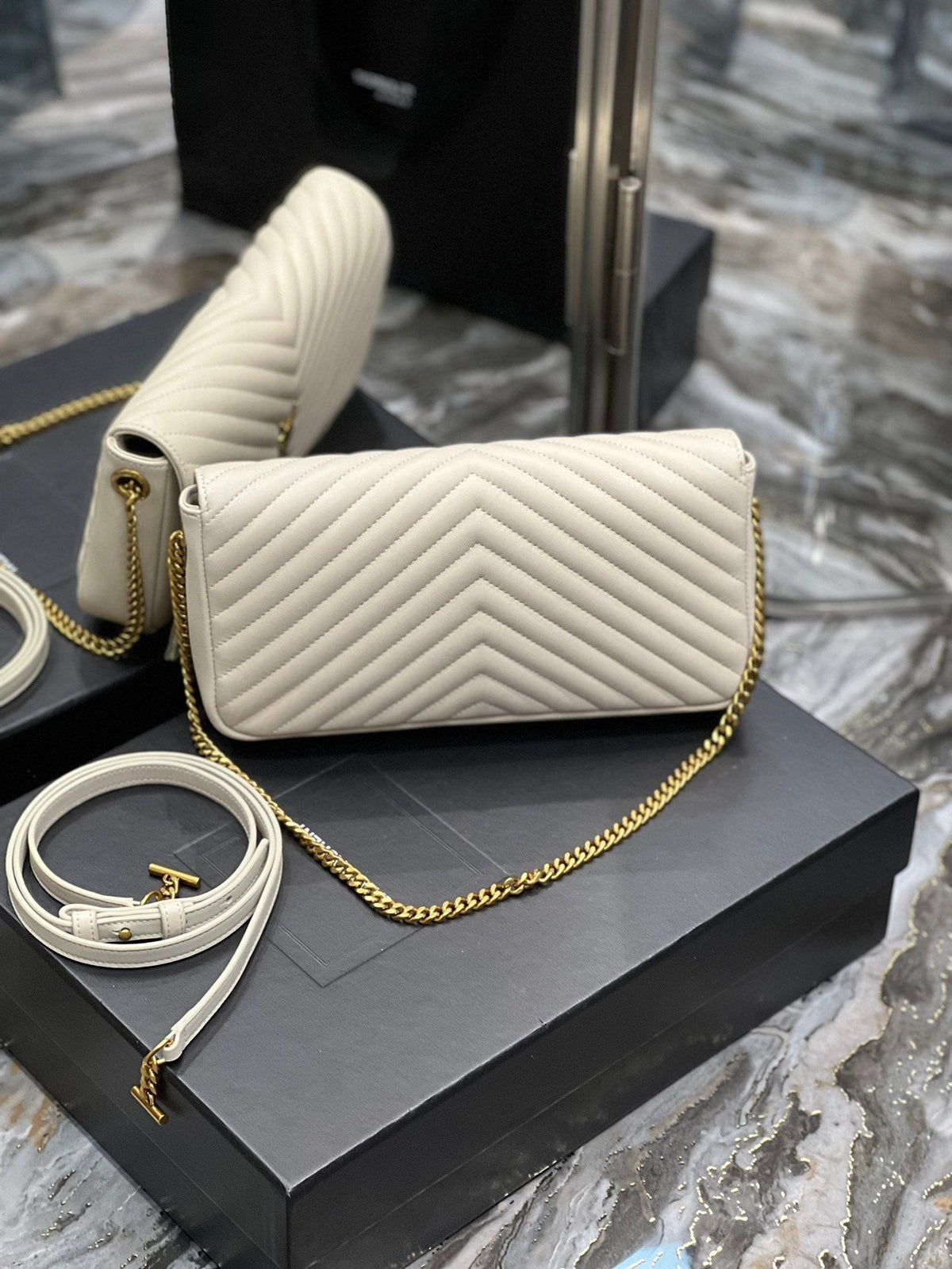 Saint Laurent Kata 99 Chain Bag With Gold Hardware 26cm – product image 3
