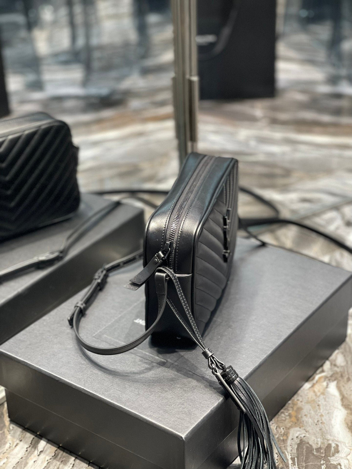 Saint Laurent Lou Camera Bag With Black Hardware 23cm – product image 3