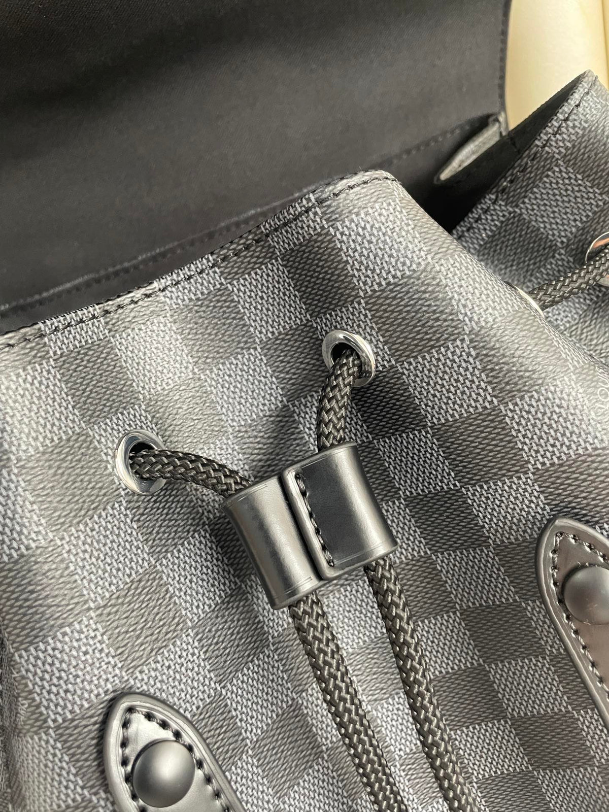 Louis Vuitton Christopher PM 44cm – product image 7