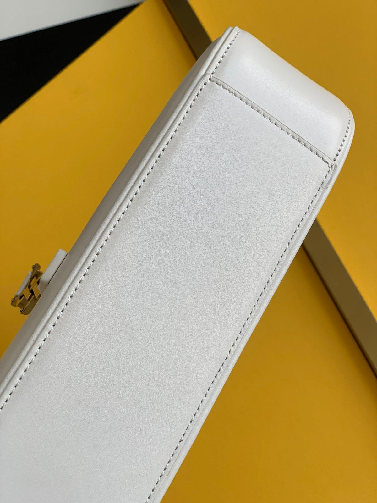 Saint Laurent LE5A7 Hobo Bag 25cm – product image 4