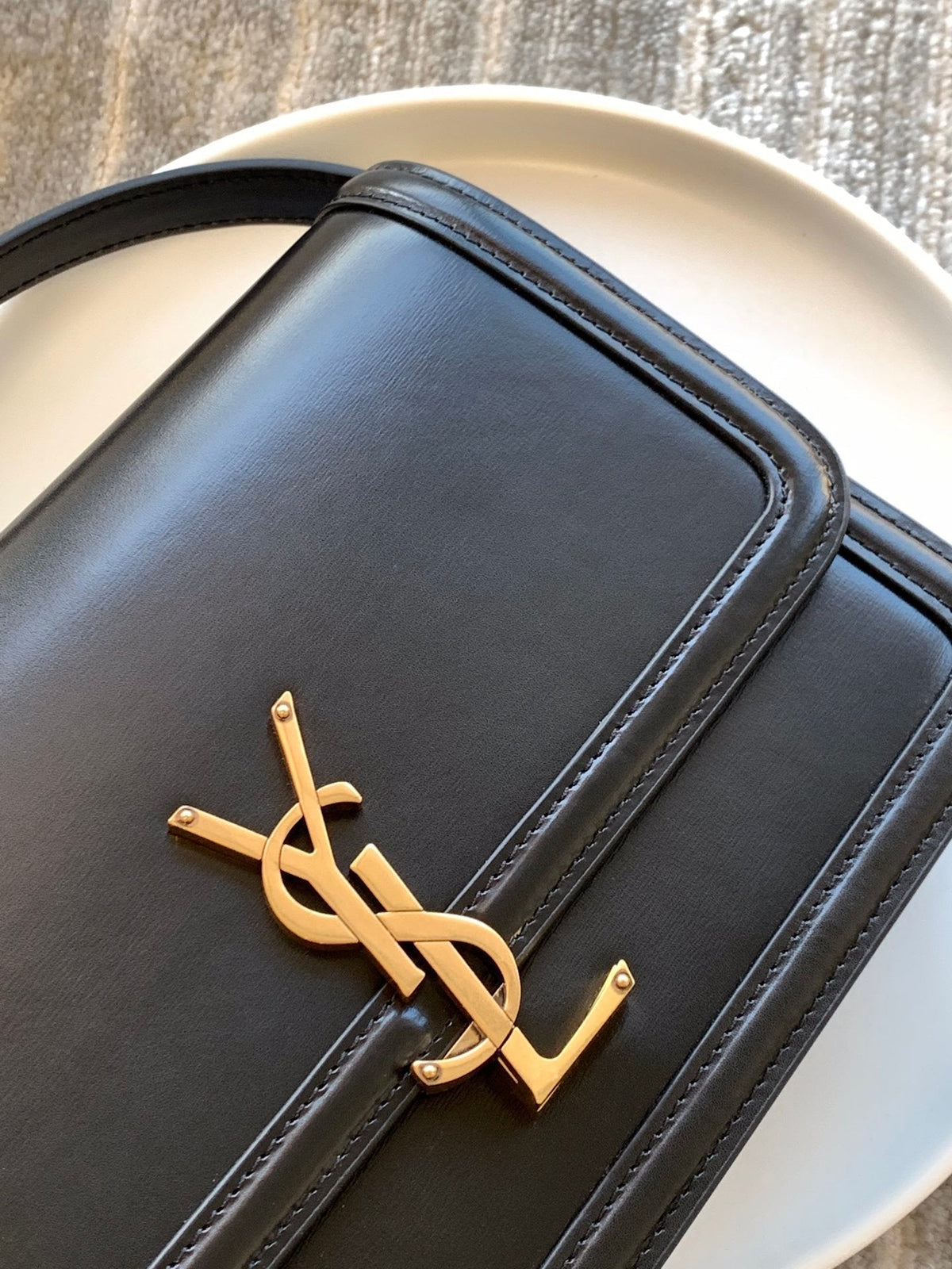 Saint Laurent Solferino Medium Satchel With Gold Hardware 23cm – product image 4