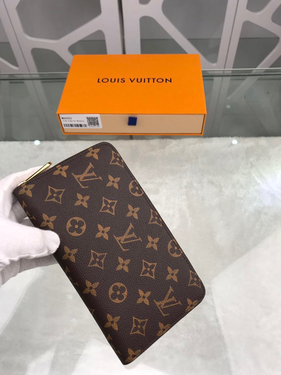 Louis Vuitton Zippy Vertical Wallet 20cm – product image 5