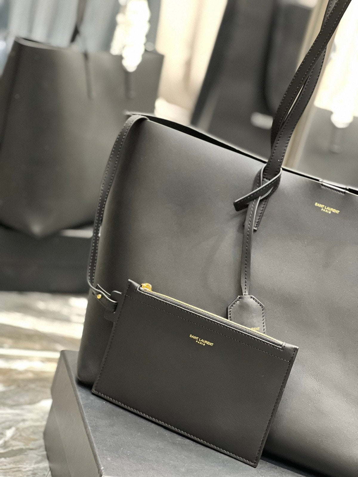 Saint Laurent Shopping Tote Bag With Gold Hardware 38cm – product image 5