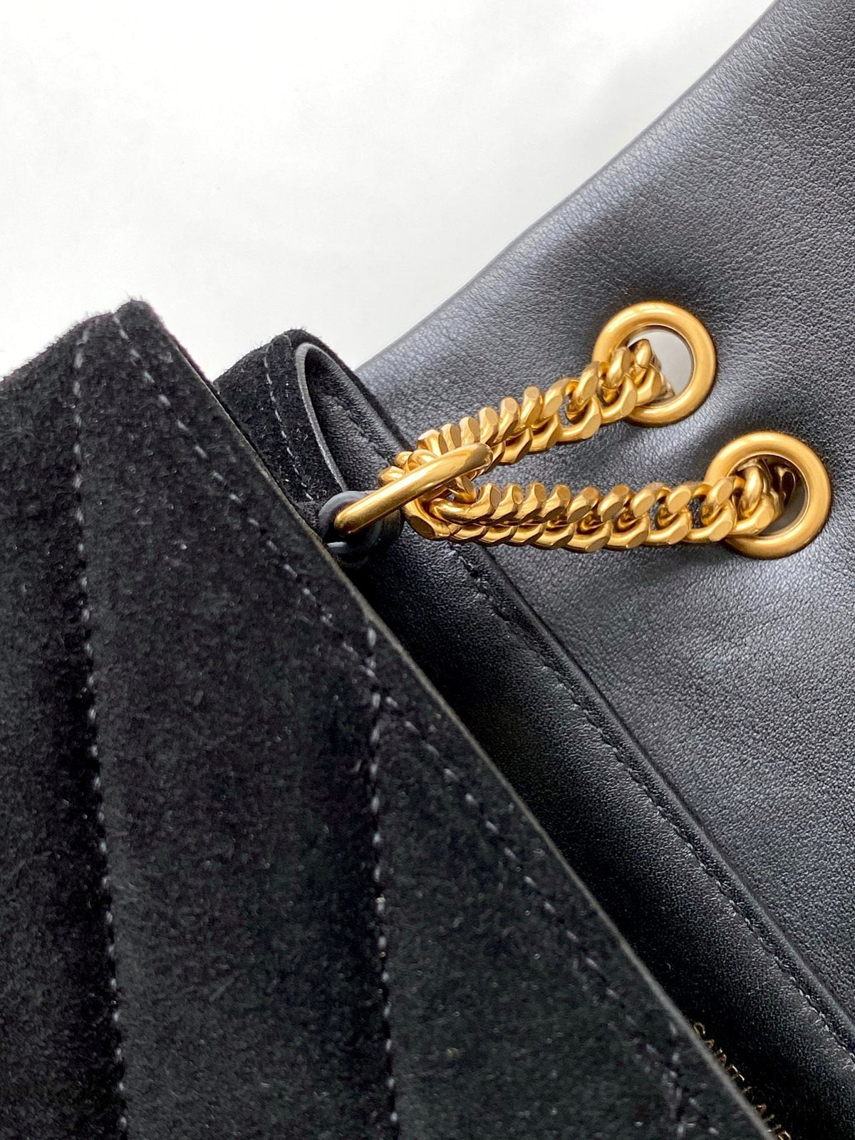 Saint Laurent Loulou Small Chain Bag With Gold Hardware 25cm – product image 7