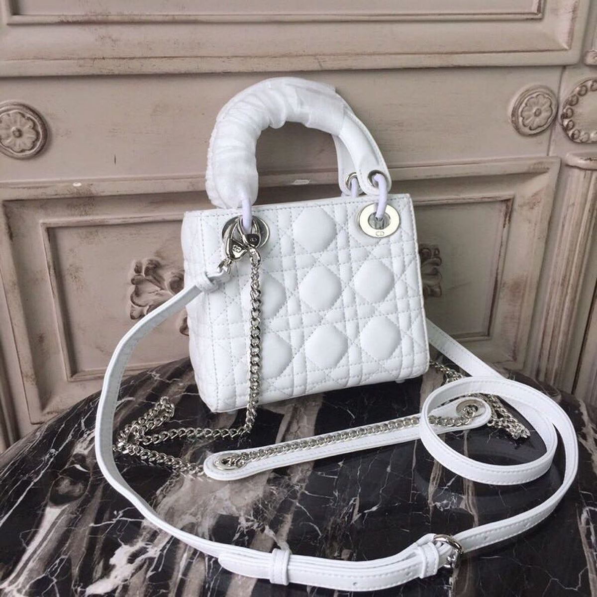 Christian Dior Mini Lady Dior Bag 18cm with Chain Silver Hardware Lambskin Leather Spring/Summer Collection, White – product…