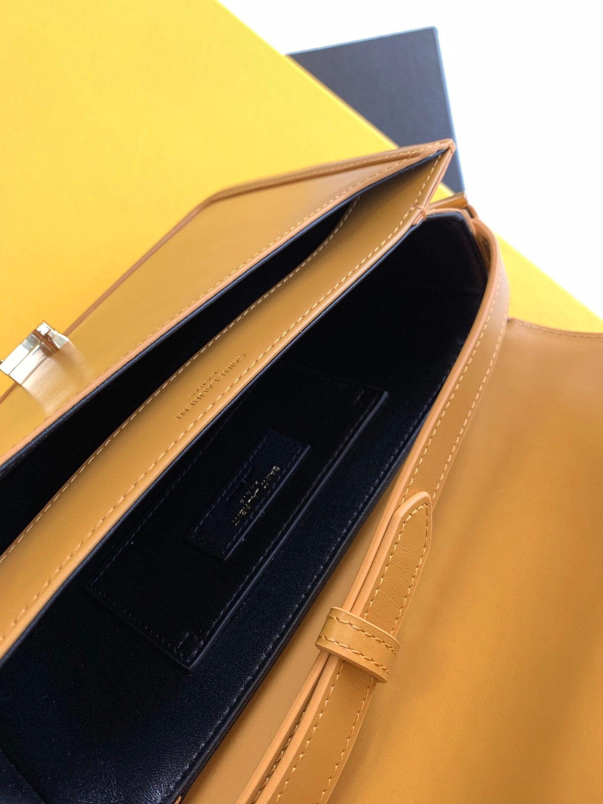 Saint Laurent Solferino Medium Satchel With Gold Hardware 23cm – product image 8