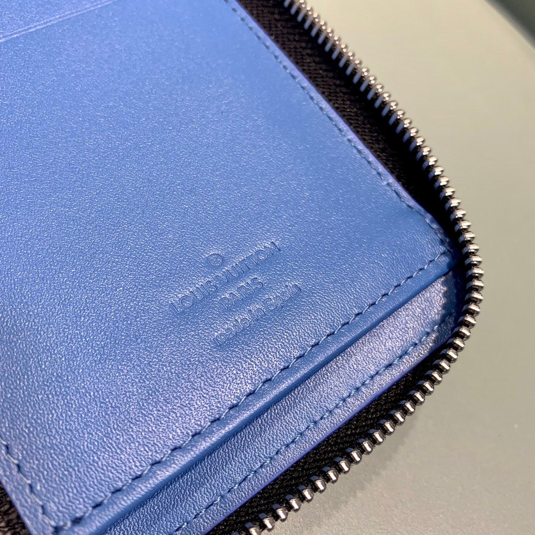 Louis Vuitton Zippy Vertical Wallet 20cm – product image 9