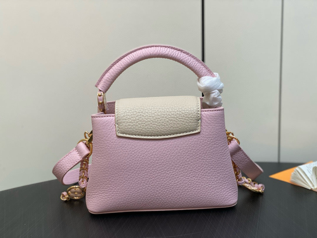 Capucines Mini 21 in Light Pink Taurillon Lovelock Gold Hardware