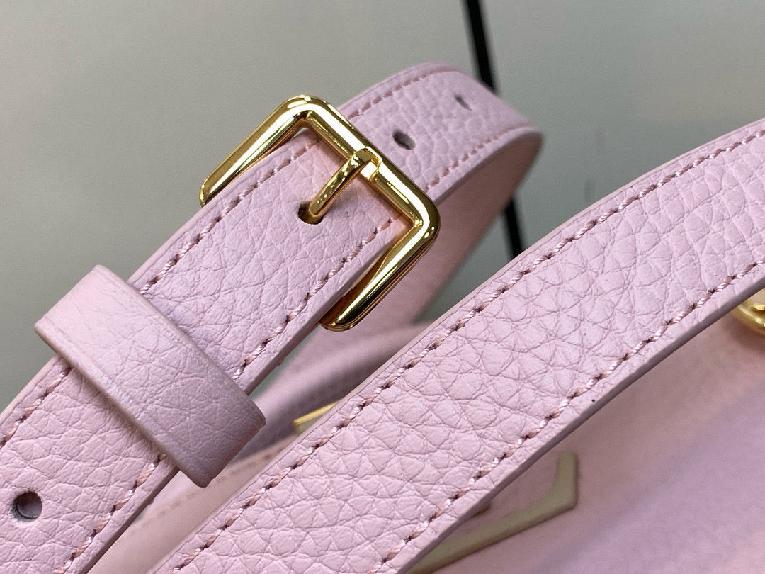 Capucines Mini 21 in Light Pink Taurillon Lovelock Gold Hardware