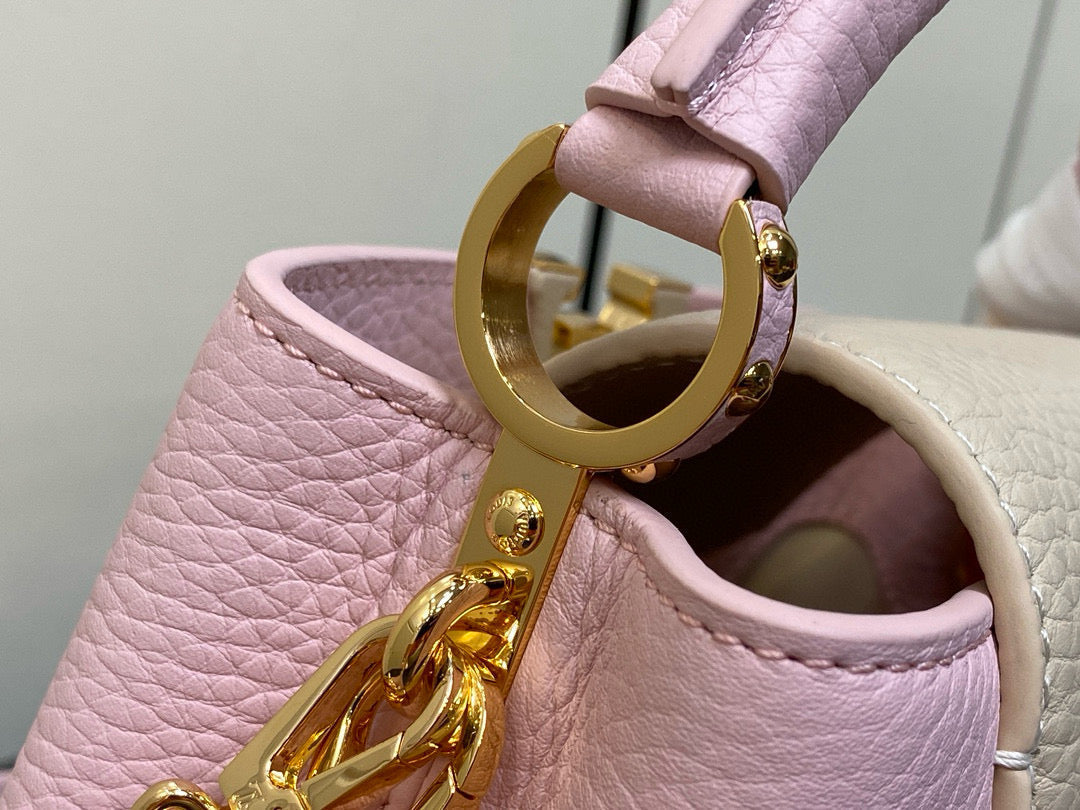Capucines Mini 21 in Light Pink Taurillon Lovelock Gold Hardware