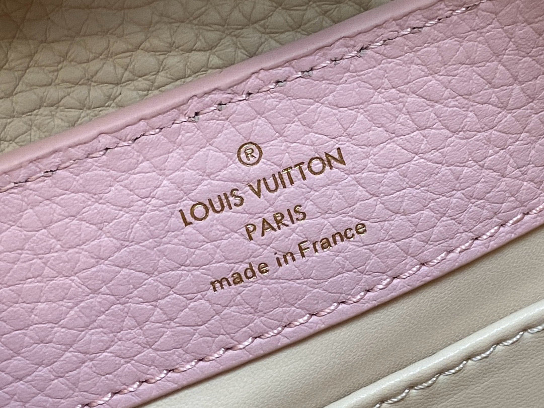 Capucines Mini 21 in Light Pink Taurillon Lovelock Gold Hardware