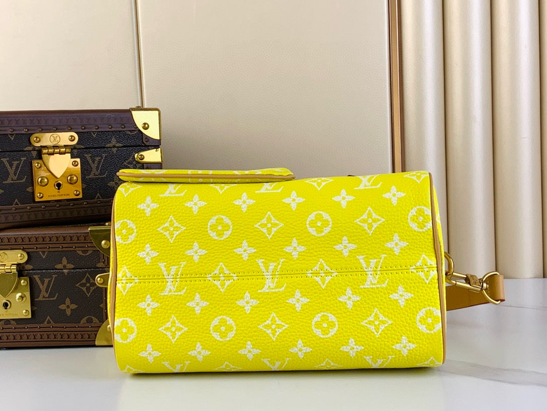 Speedy P9 Bandoulière 25 in Yellow Monogram Calfskin